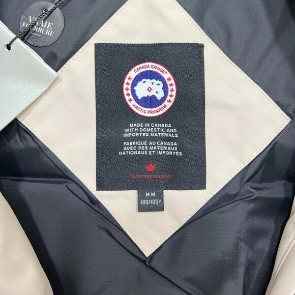 Canada Goose White Puffer Vest - Picture 5 of 6